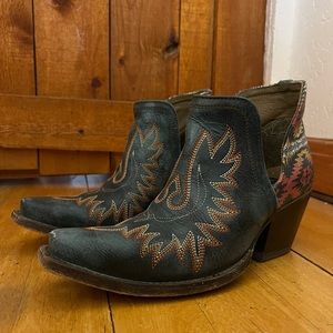 Ariat Dixon Pendleton